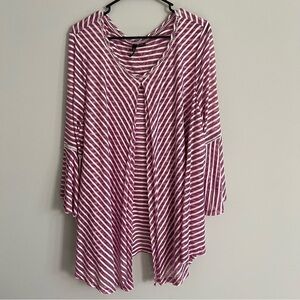 New Directions Fuchsia & White Striped Bell Sleeve Blouse 🌸✨